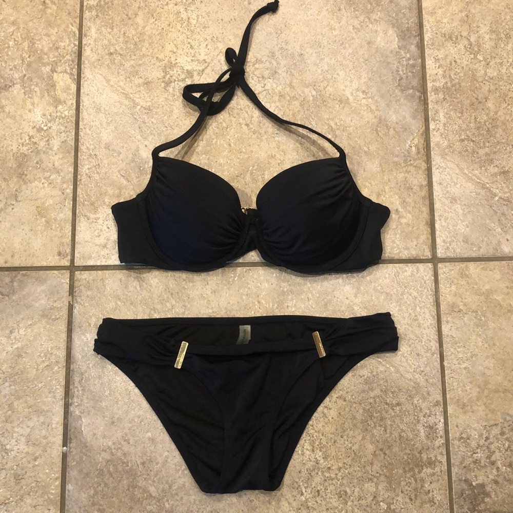 Women’s black Victoria secret bikini